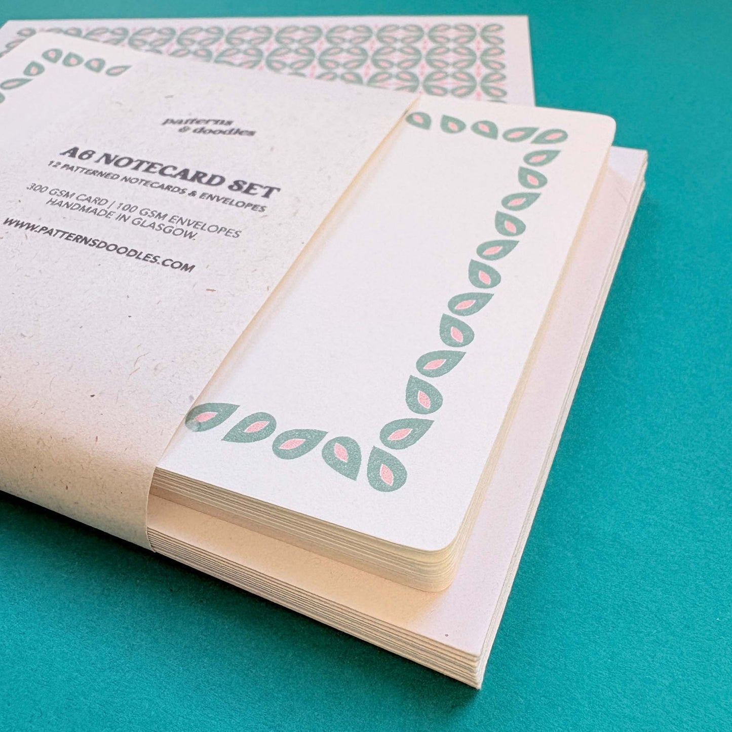 Set of 12 Notecards with Printed Envelopes - Coco Green & Pink