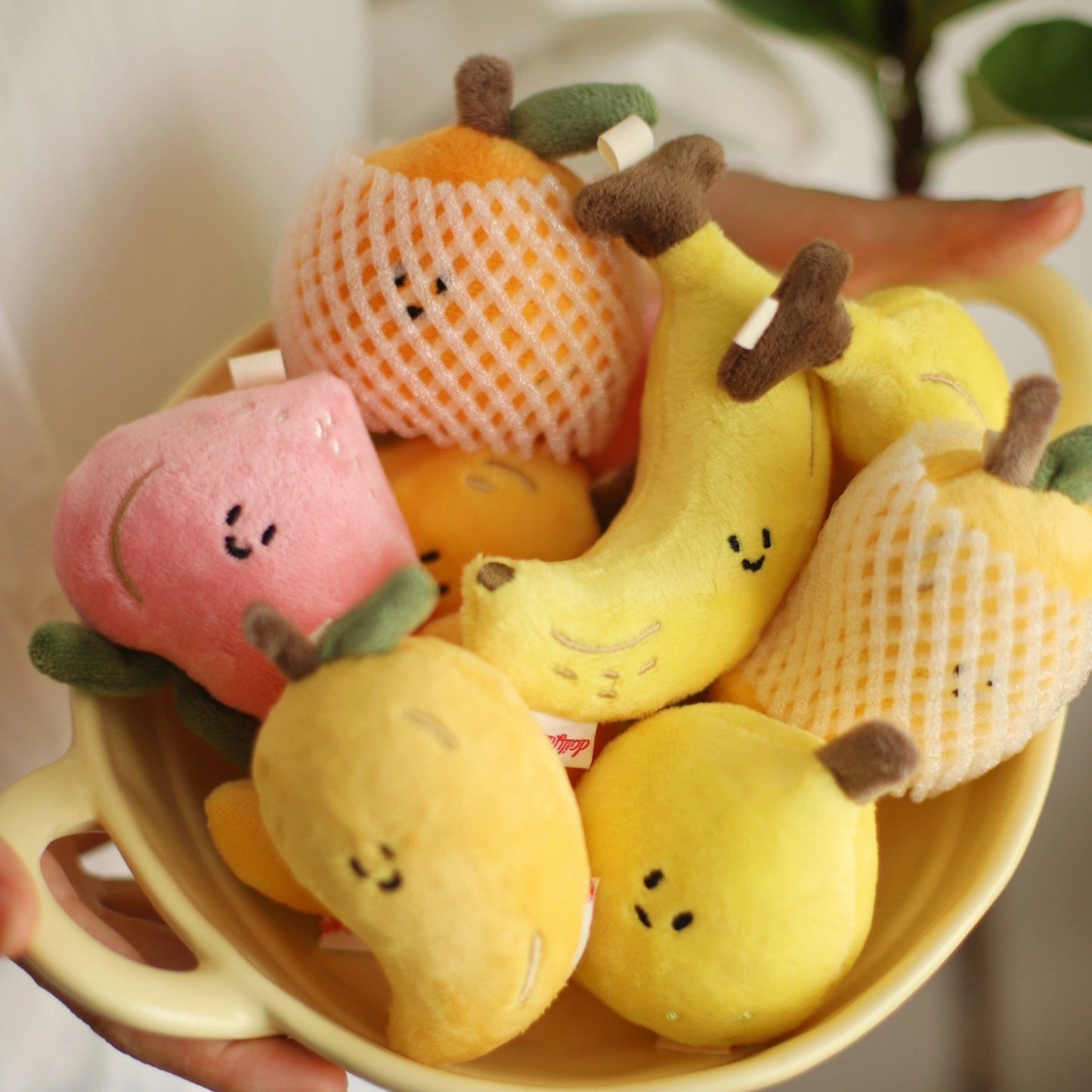 Daily White | Mango Bag Charm