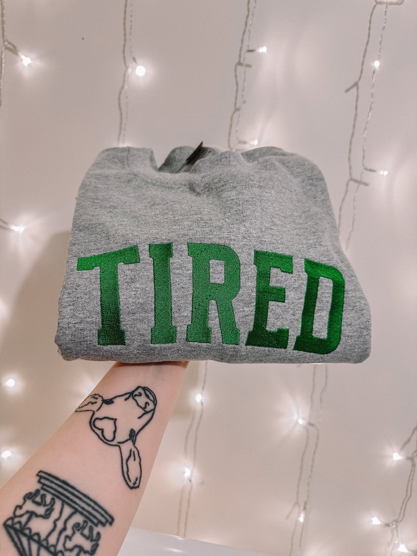 Tired embroidered sweatshirt