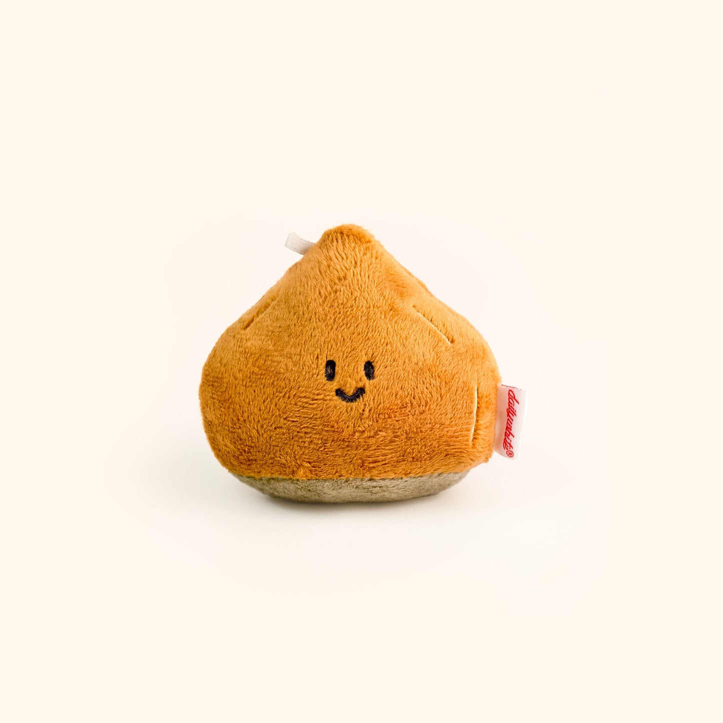 Daily White | Chestnut Plush Charm