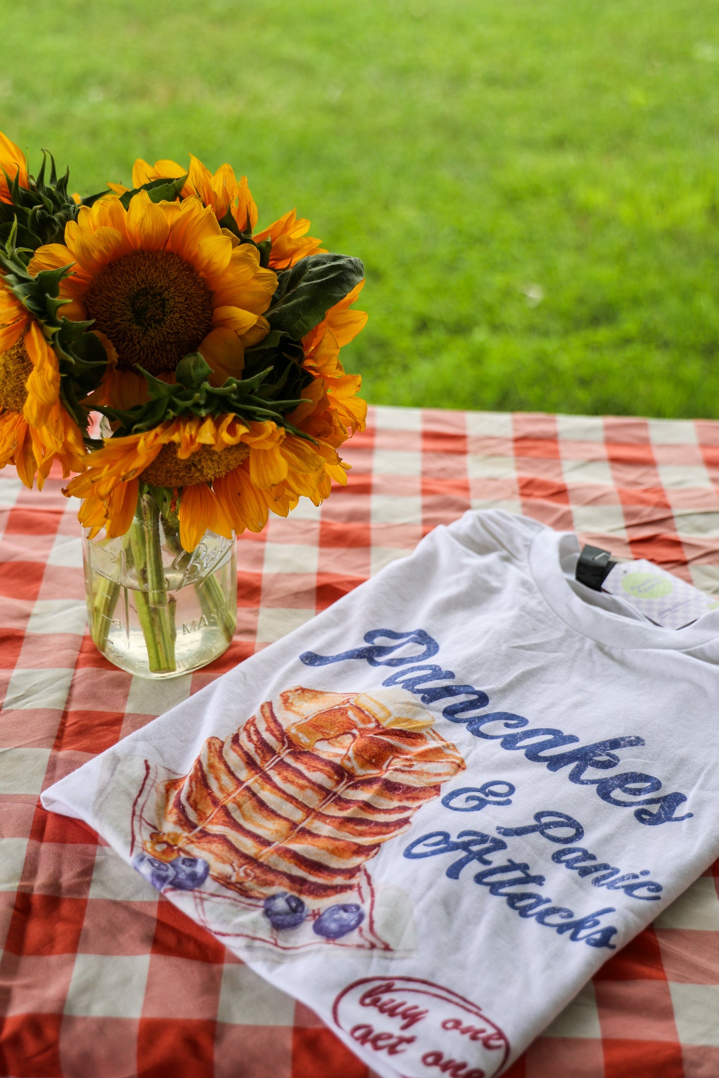 Pancakes & Panic Attacks printed tee