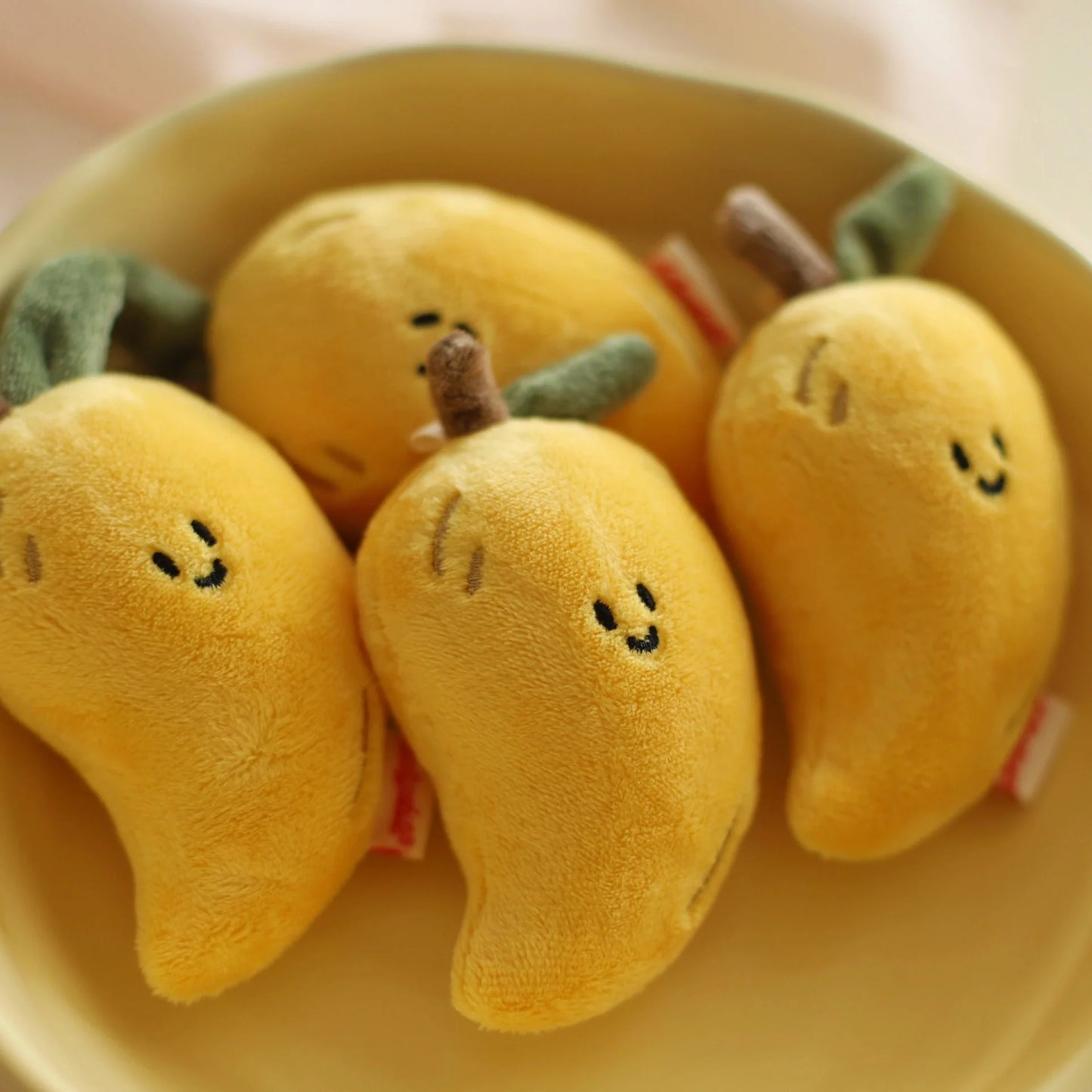 Daily White | Mango Bag Charm