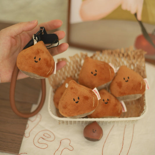 Daily White | Mini Chestnut Toy Charm